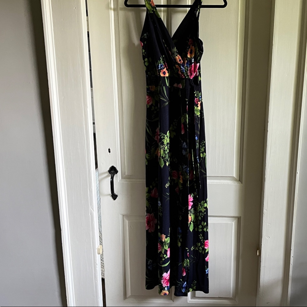 Le Lis Black Floral Maxi Dress